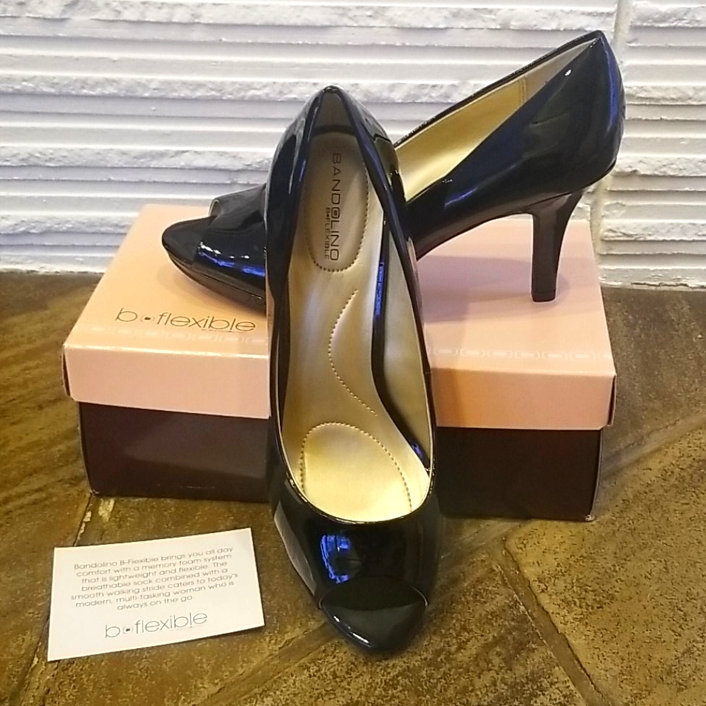 B Flexible black peep toe pumps size 9.5 NWT